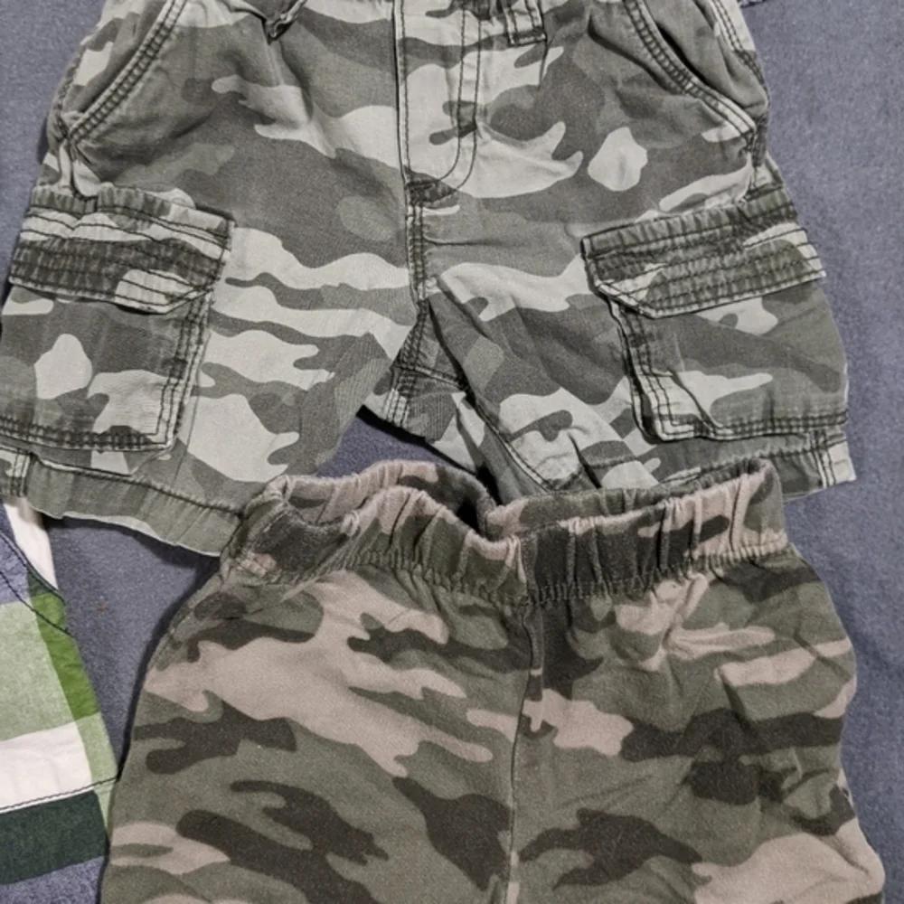 Boys shorts bundle 18 months black‎ gray camo plaid